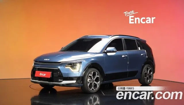 Kia Niro 2022 — photo 1
