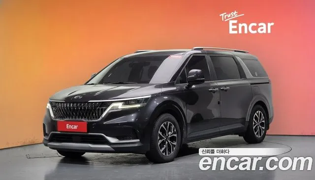 Kia Canival 2021 — photo 1
