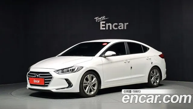Hyundai AVANTE 2017 — photo 1