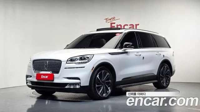 Lincoln Aviator 2022 — photo 1