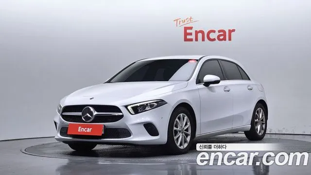 Mercedes-Benz A-Class 2019 — photo 1
