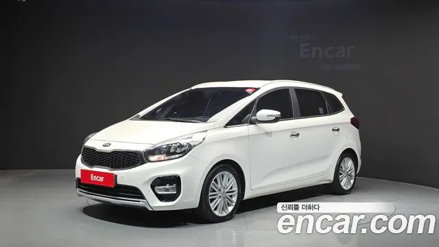 Kia Carens 2018 — photo 1