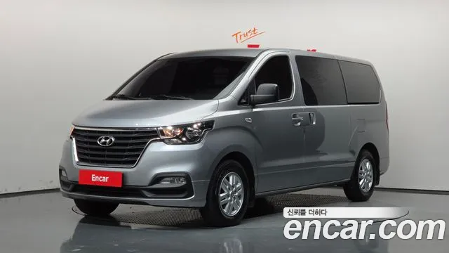 Hyundai Starex 2020 — photo 1
