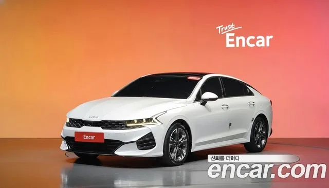 Kia K5 2022 — photo 1