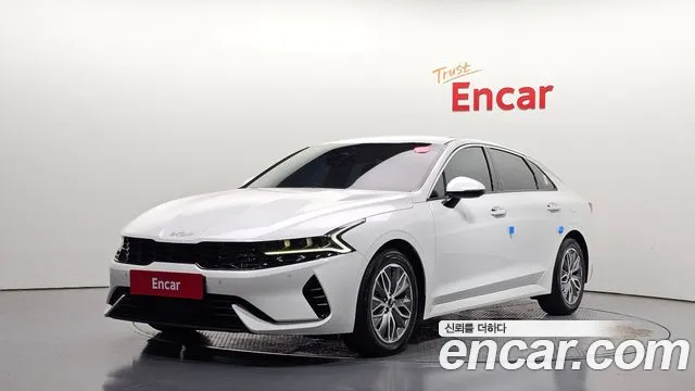 Kia K5 2023 — photo 1
