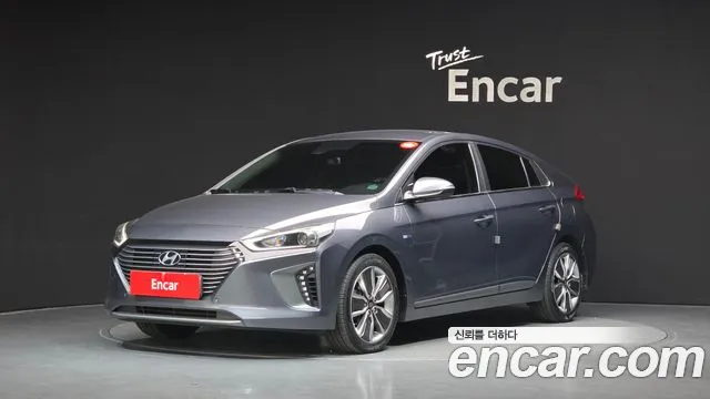 Hyundai Ioniq 2018 — photo 1