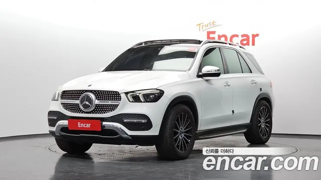 Mercedes-Benz GLE-Class 2020 — photo 1