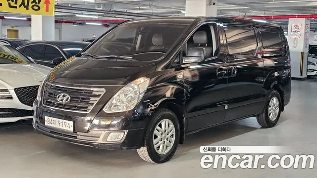 Hyundai Starex 2016 — photo 1