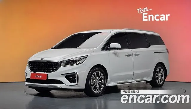 Kia Canival 2019 — photo 1