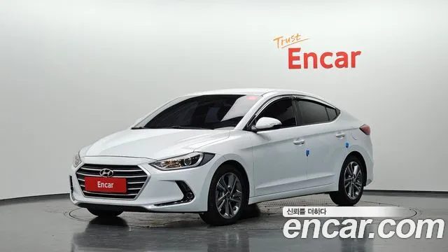 Hyundai AVANTE 2018 — photo 1