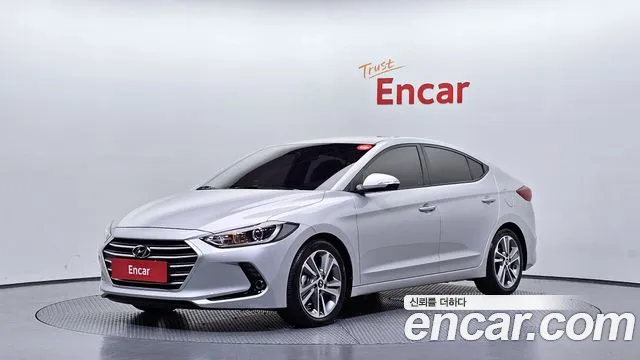 Hyundai AVANTE 2017 — photo 1