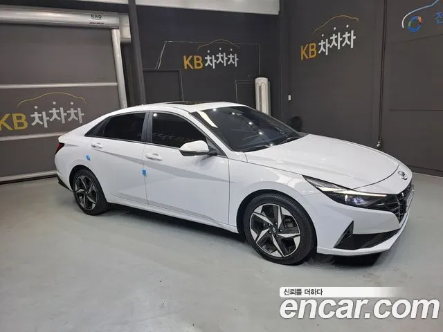 Hyundai AVANTE 2021 — photo 1