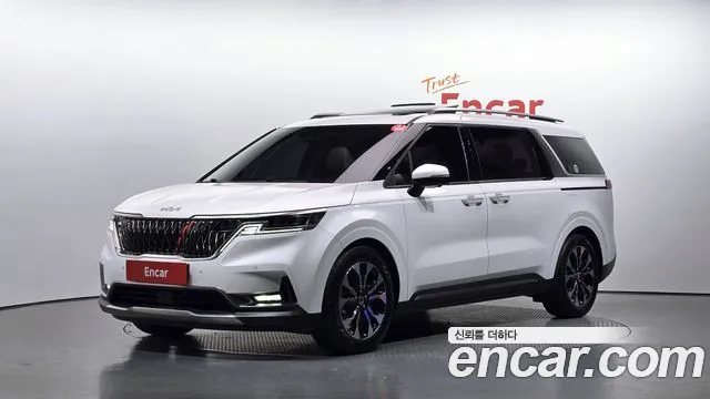 Kia Canival 2022 — photo 1