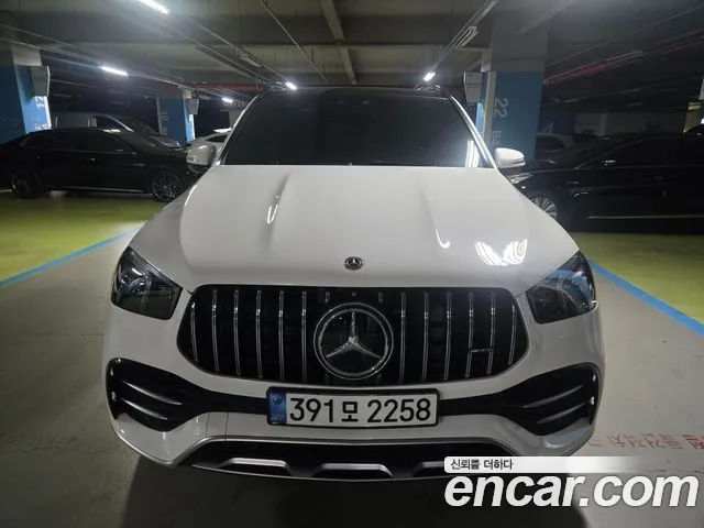 Mercedes-Benz GLE-Class 2020 — photo 1
