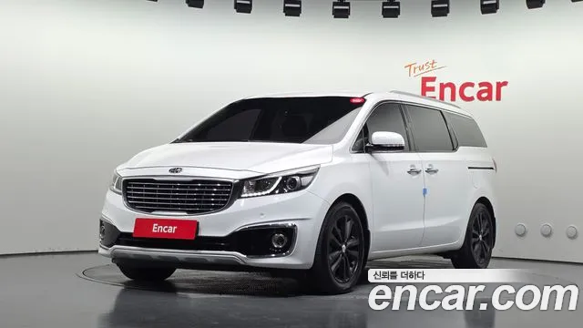 Kia Canival 2018 — photo 1