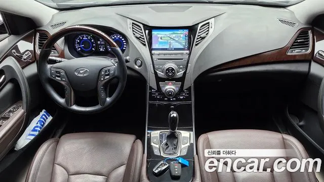 Hyundai Grandeur 2012 — photo 1