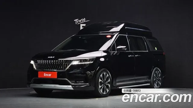 Kia Canival 2022 — photo 1