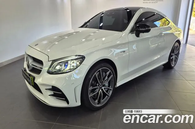 Mercedes-Benz C-Class 2023 — photo 1