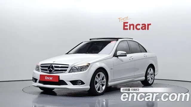 Mercedes-Benz C-Class 2010 — photo 1