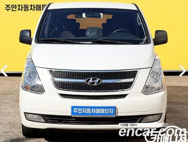Hyundai Starex 2015 — photo 1