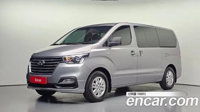 Hyundai Starex 2018 — photo 1