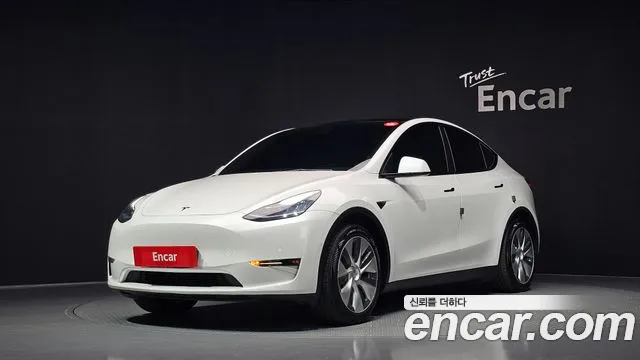 Tesla Model Y 2021 — photo 1