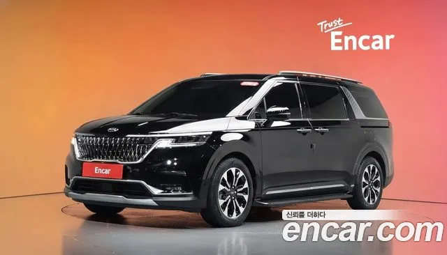 Kia Canival 2021 — photo 1