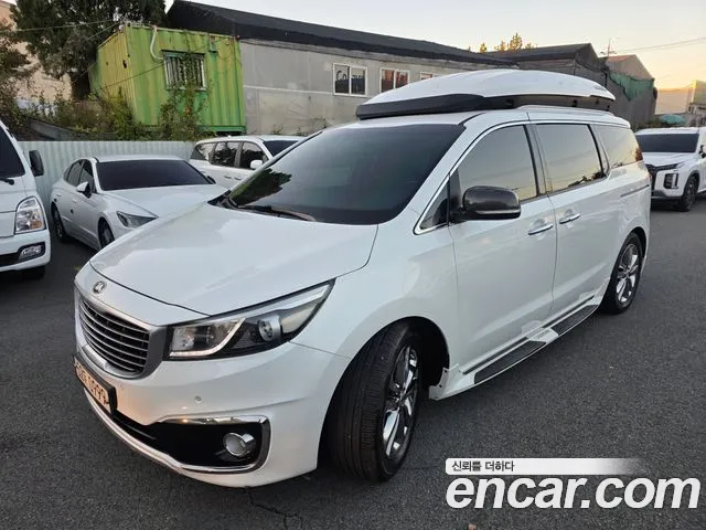 Kia Canival 2016 — photo 1