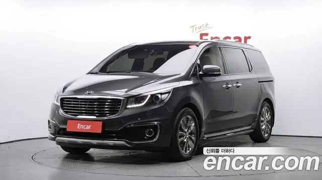 Kia Canival 2016 — photo 1