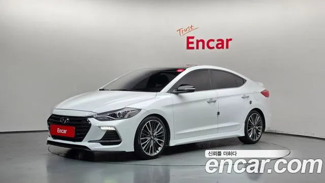 Hyundai AVANTE 2017 — photo 1