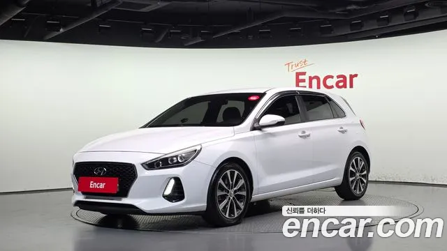 Hyundai i30 2017 — photo 1