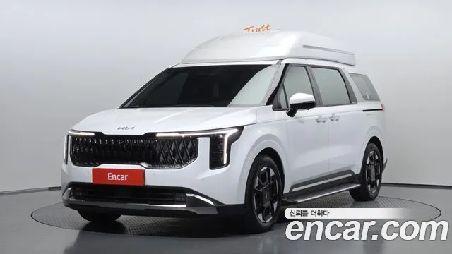 Kia Canival 2025 — photo 1