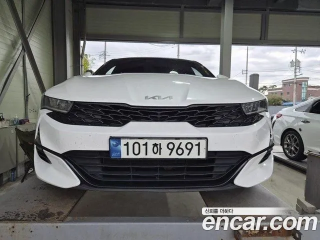 Kia K5 2023 — photo 1