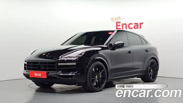 Porsche Cayenne 2022 — photo 1