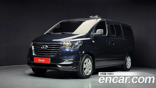 Hyundai Starex 2020 — photo 1