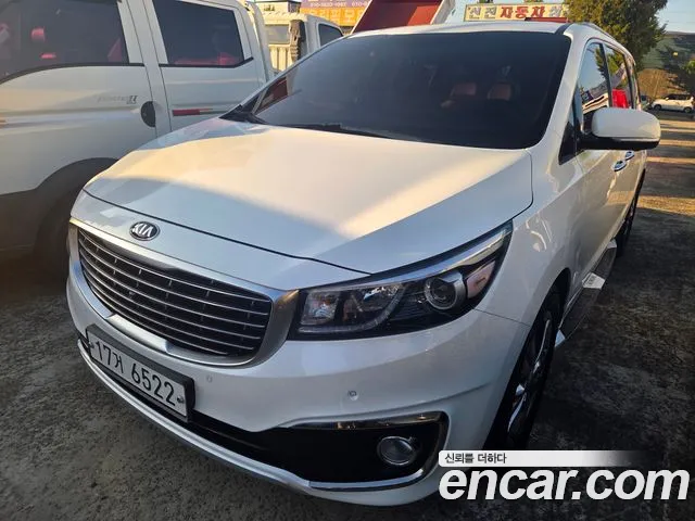 Kia Canival 2018 — photo 1