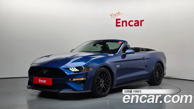 Ford Mustang 2022 — photo 1