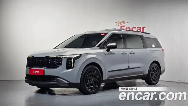 Kia Canival 2025 — photo 1