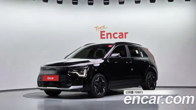 Kia Niro 2024 — photo 1