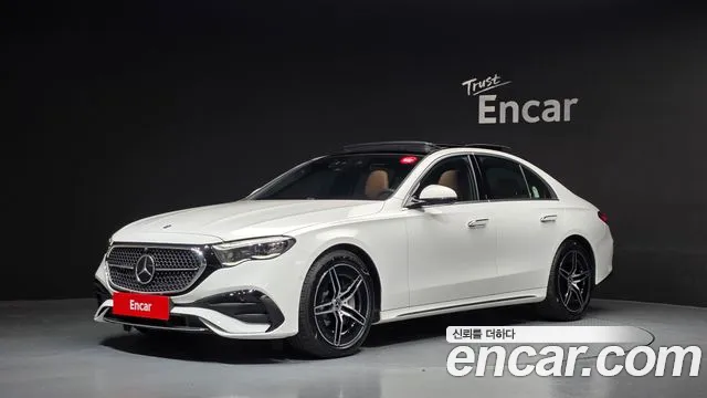 Mercedes-Benz E-Class 2026 — photo 1