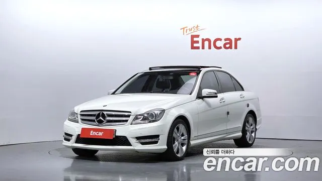 Mercedes-Benz C-Class 2012 — photo 1