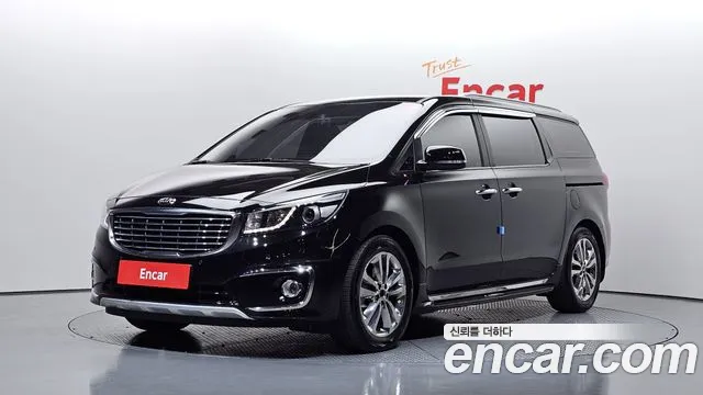 Kia Canival 2015 — photo 1