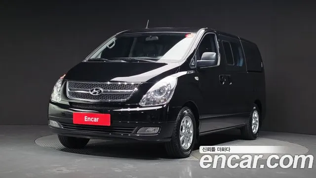Hyundai Starex 2010 — photo 1