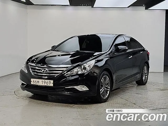Hyundai Sonata 2013 — photo 1