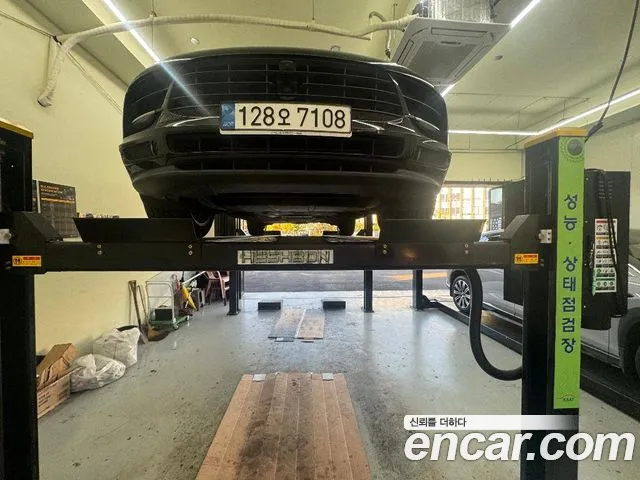 Porsche Macan 2019 — photo 1