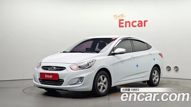 Hyundai Accent 2015 — photo 1