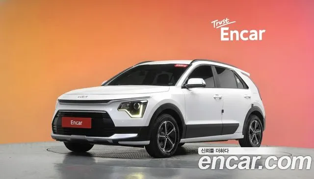 Kia Niro 2024 — photo 1