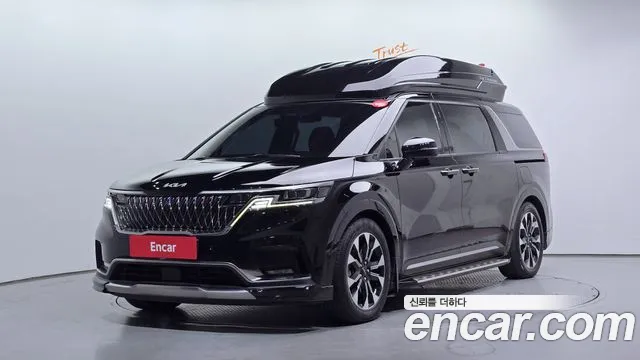 Kia Canival 2022 — photo 1