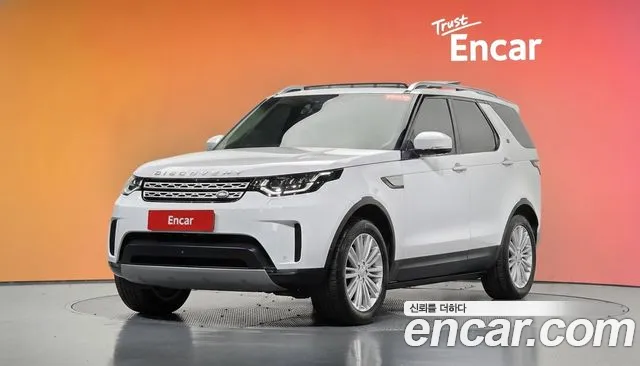 Land Rover Discovery 2019 — photo 1