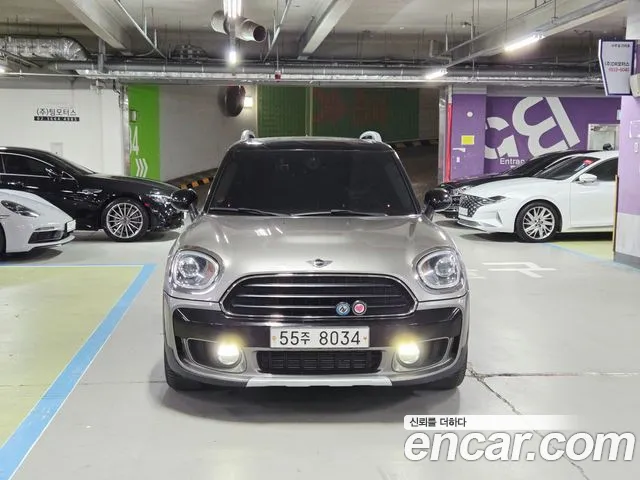 Mini Countryman 2018 — photo 1